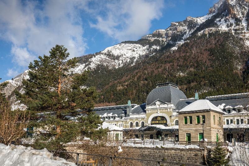 Canfranc Estacion Royal Hideaway Hotel Екстериор снимка