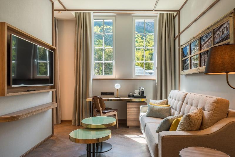 Canfranc Estacion Royal Hideaway Hotel Екстериор снимка